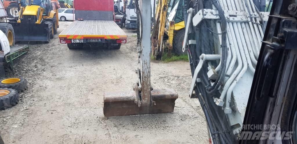 Takeuchi TB180 Autres équipements de chargement et de levage