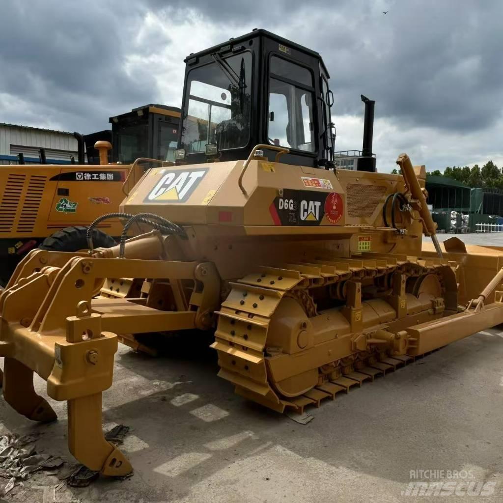 CAT D 6 G Bouteurs sur chenilles