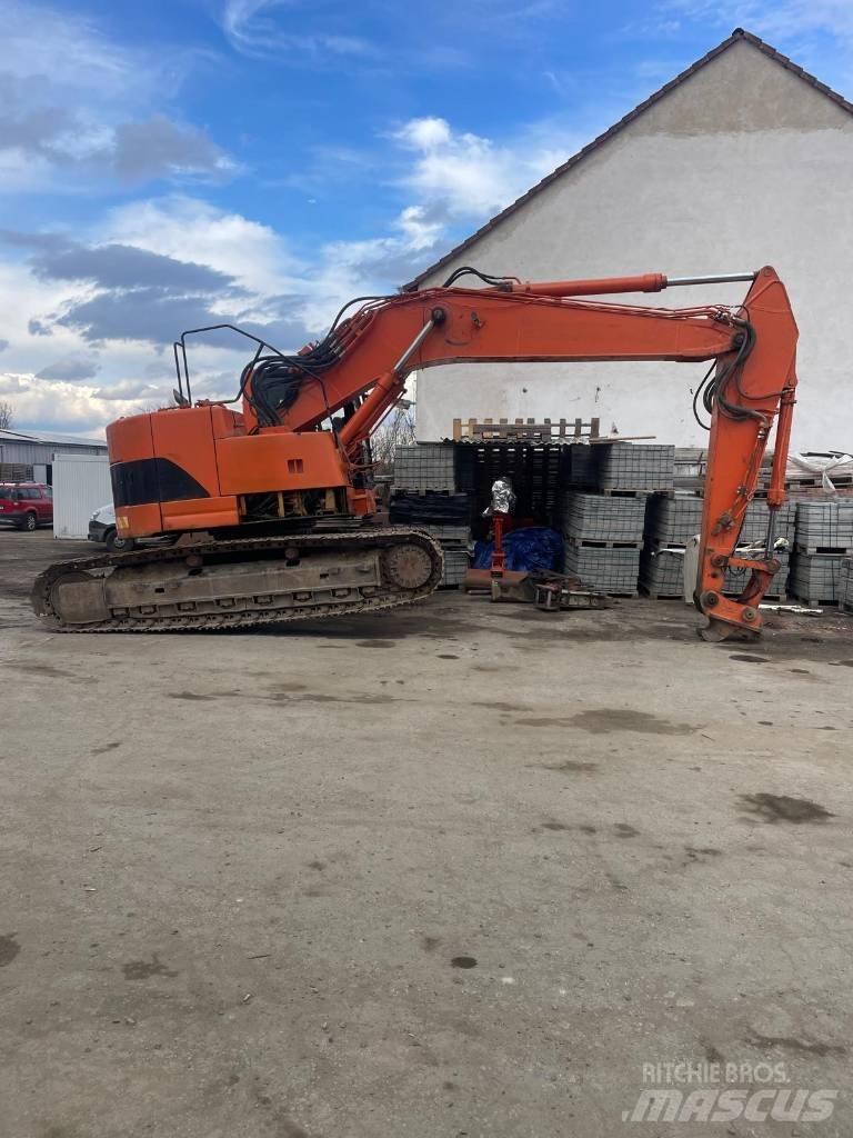 CAT 321 C LCR Pelle sur chenilles