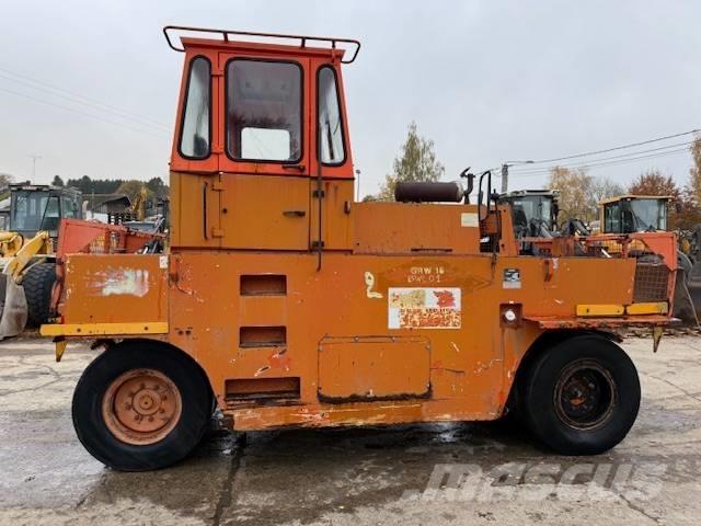 Hamm GRW 15 Rouleaux à pneumatiques