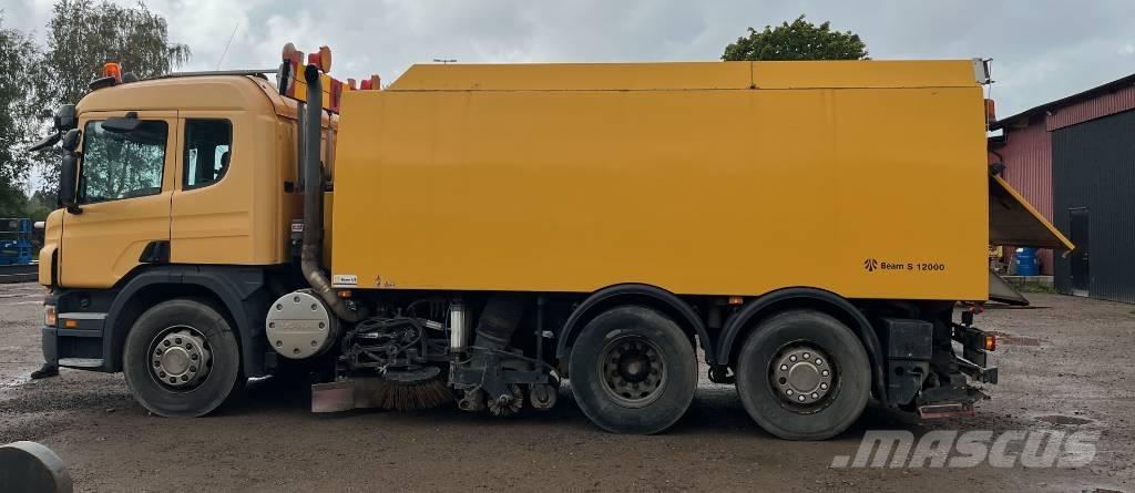 Scania P 310 Balayeuse / Autolaveuse