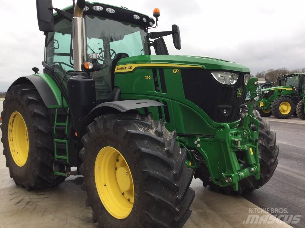 John Deere 6R250 Tracteur