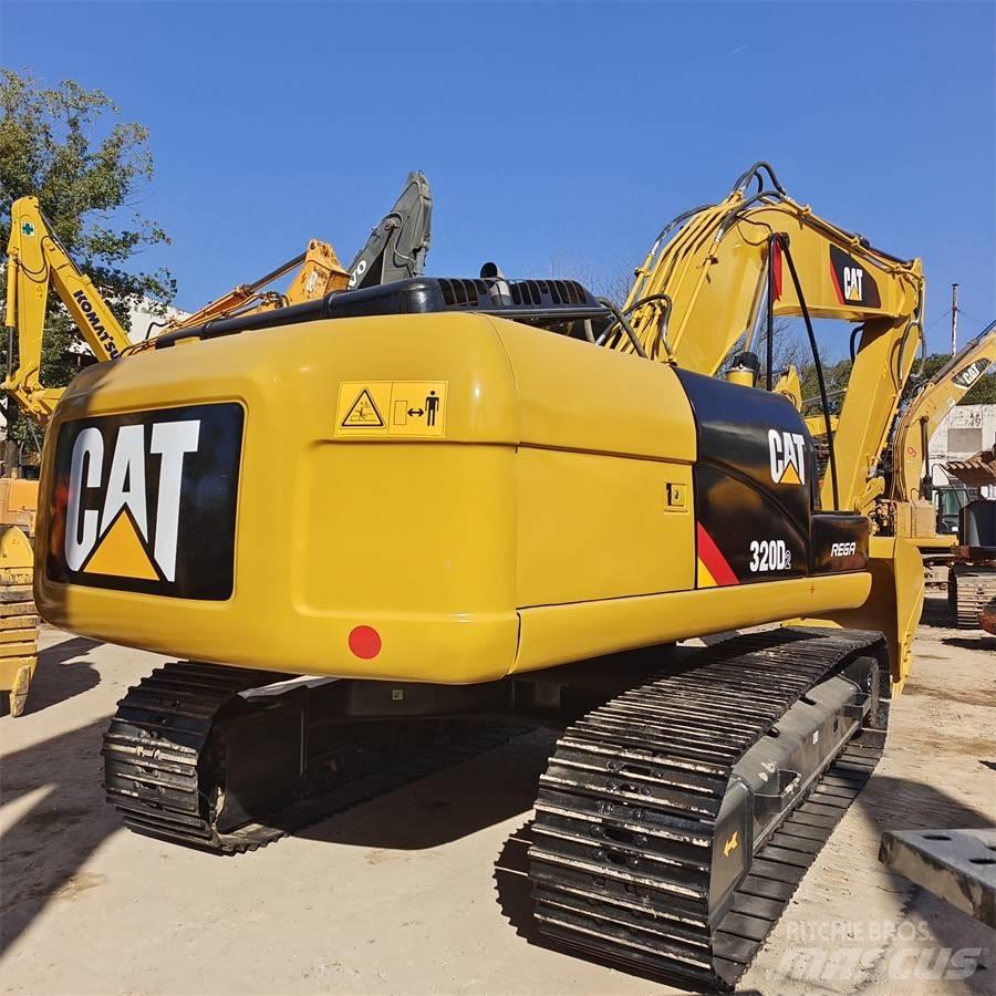 CAT 320D Pelle sur chenilles