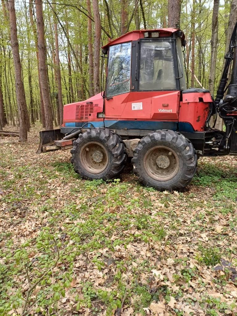Valmet 840.2 Porteur