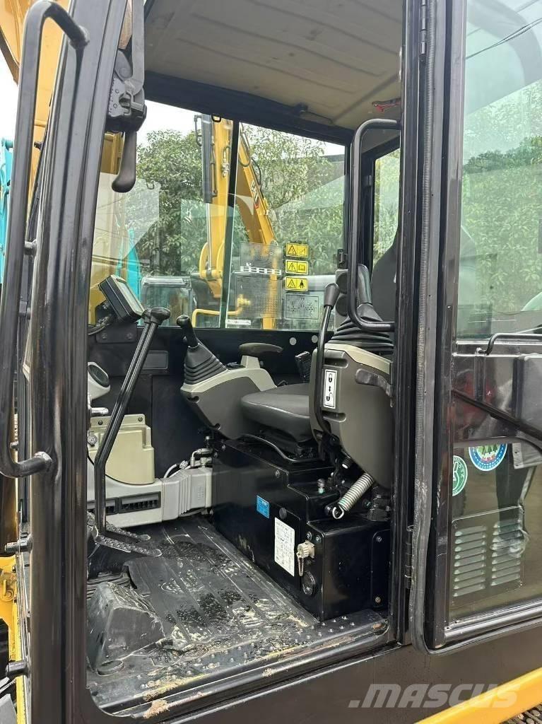 CAT 305.5E2 Mini pelle < 7t