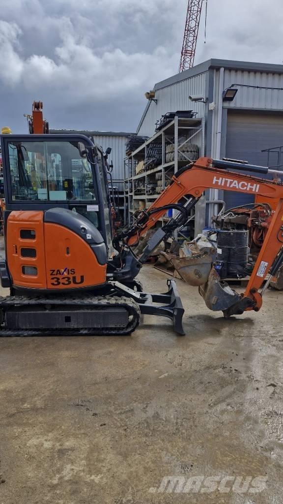Hitachi ZX 33 U-6 Mini pelle < 7t
