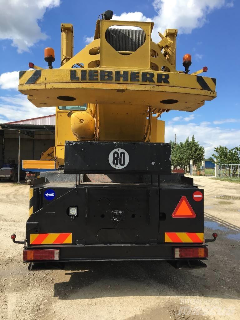 Liebherr LTM 1050 Grues tout terrain