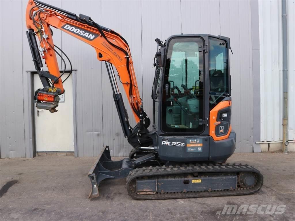 Doosan DX35Z-7 Mini pelle < 7t