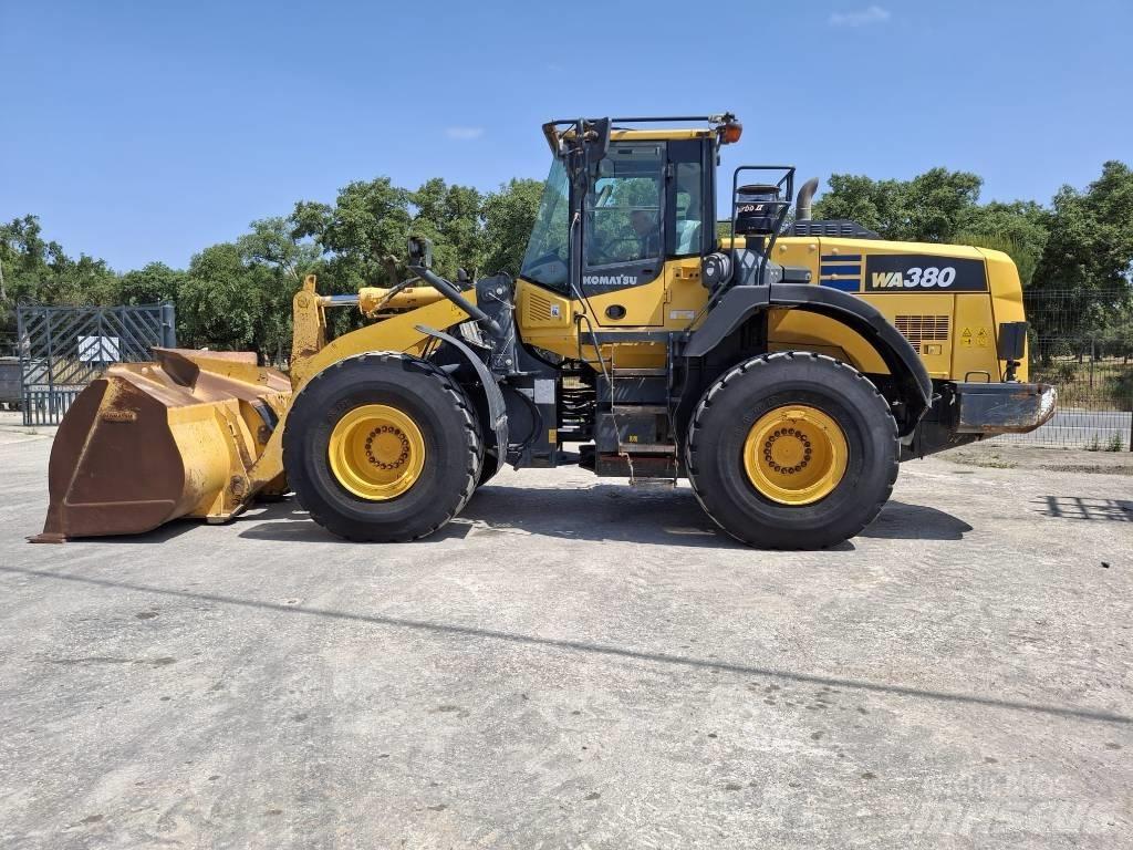 Komatsu WA 380-8 Mini chargeuse