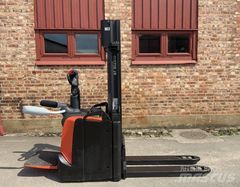BT SPE 120 L Gerbeur accompagnant