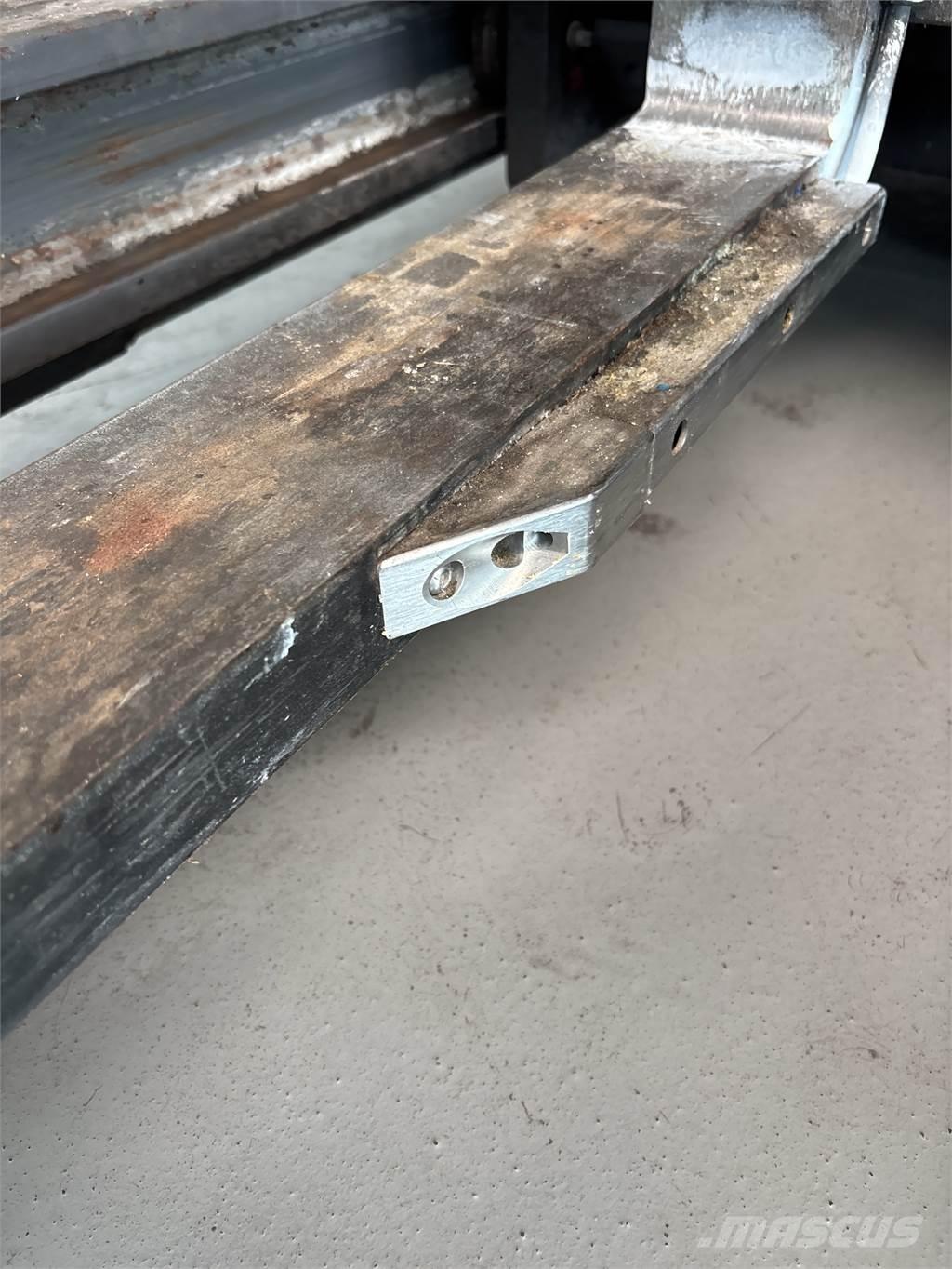 Atlet UMS160 Chariot à mât rétractable