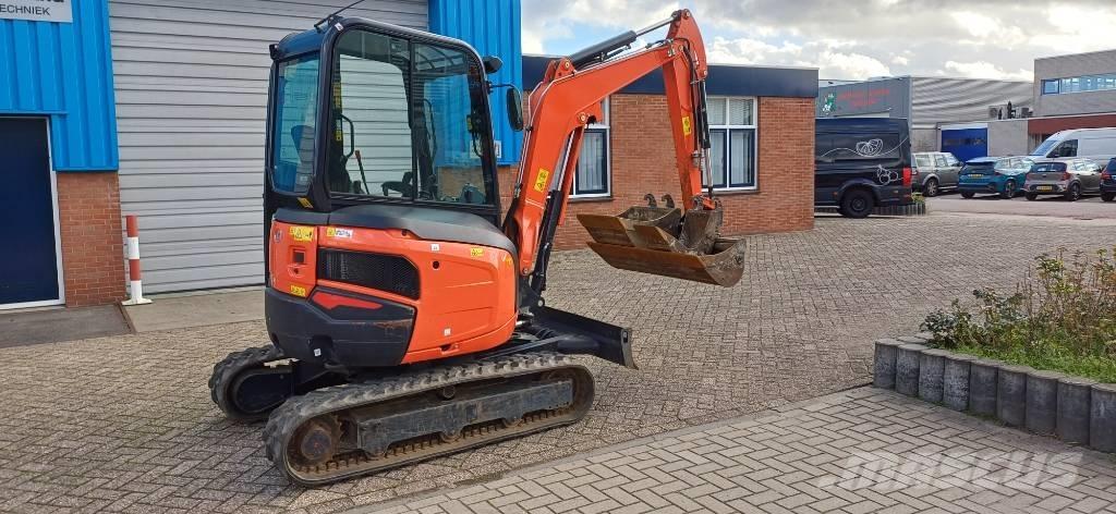 Kubota U 27-4 Mini pelle < 7t