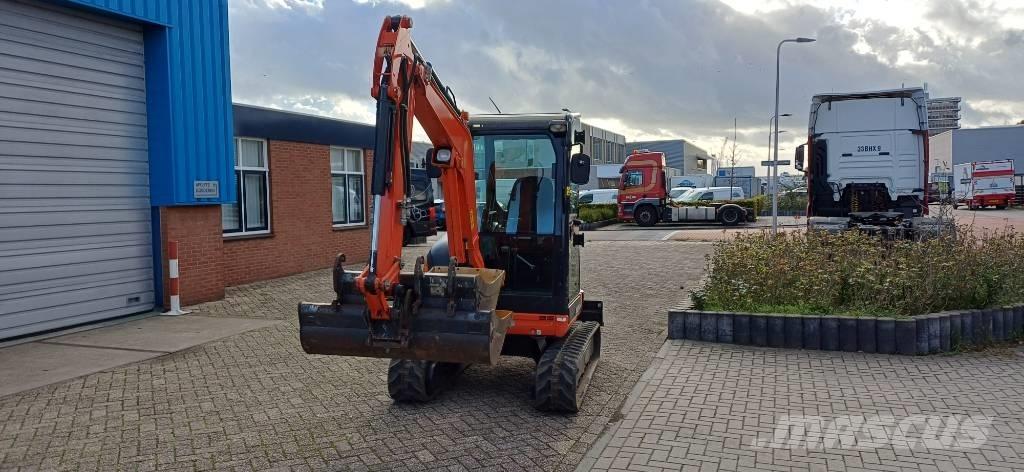 Kubota U 27-4 Mini pelle < 7t