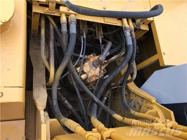 Sumitomo S280 Pelle sur chenilles