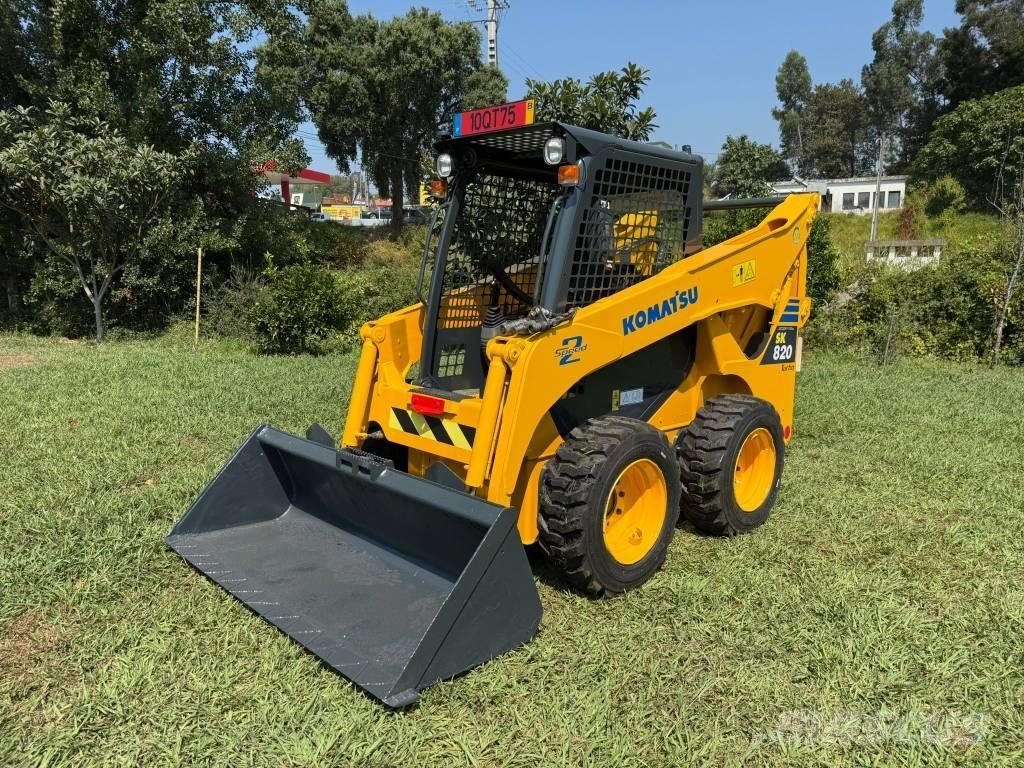 Komatsu SK 820 Chargeuse compacte
