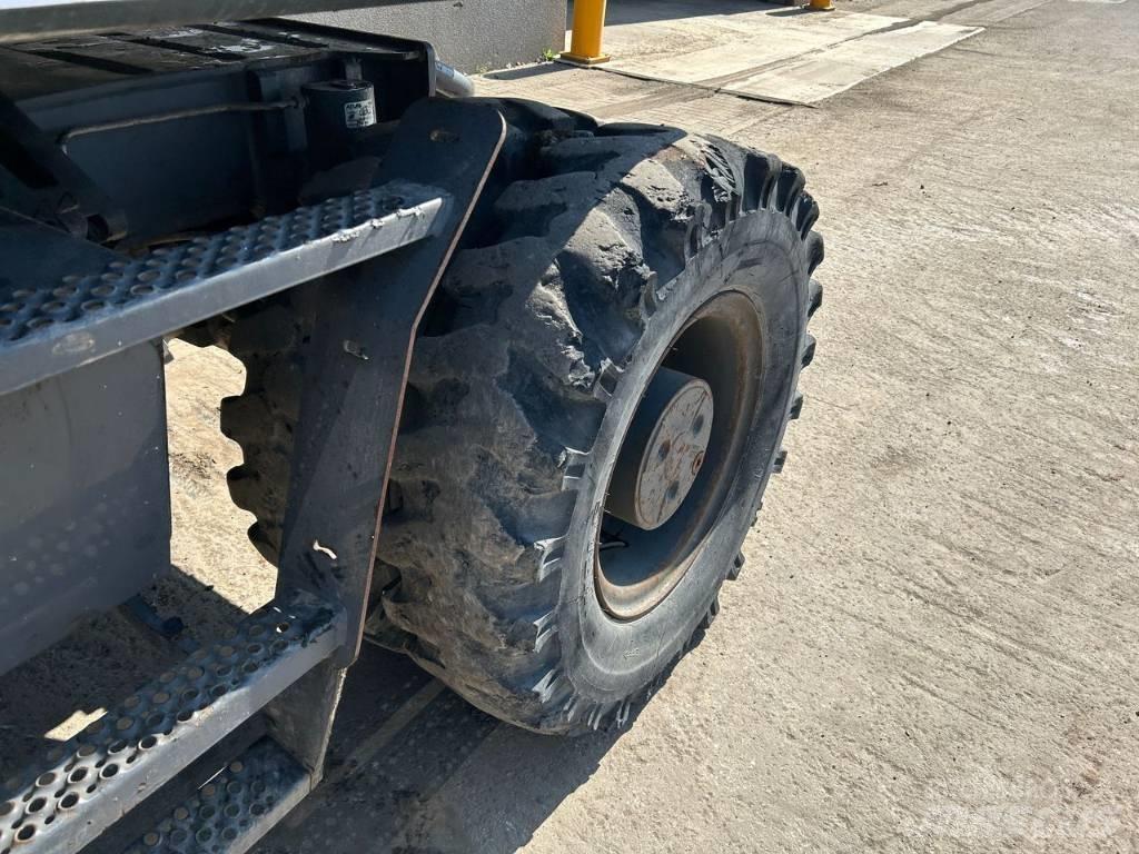Atlas 150 W Pelle sur pneus
