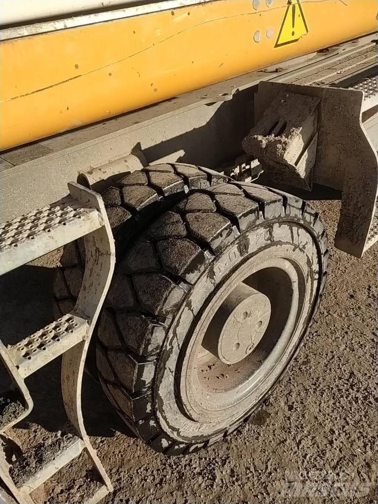Liebherr LH 24 M Pelle à déchets