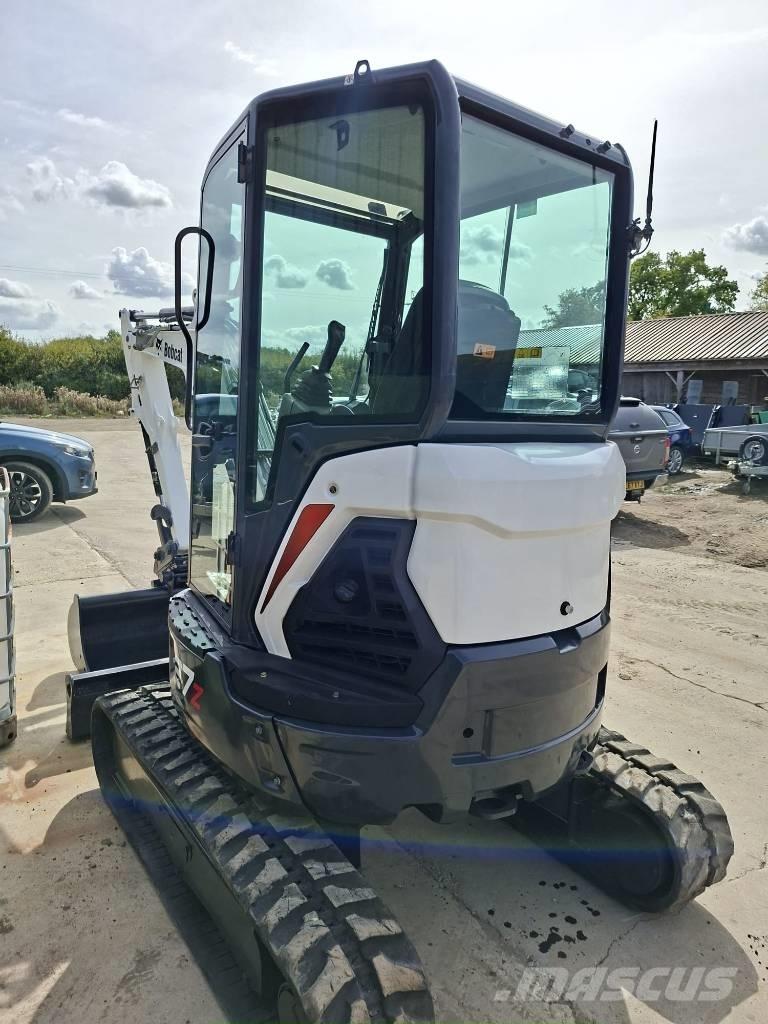Bobcat E 27 Z Mini pelle < 7t