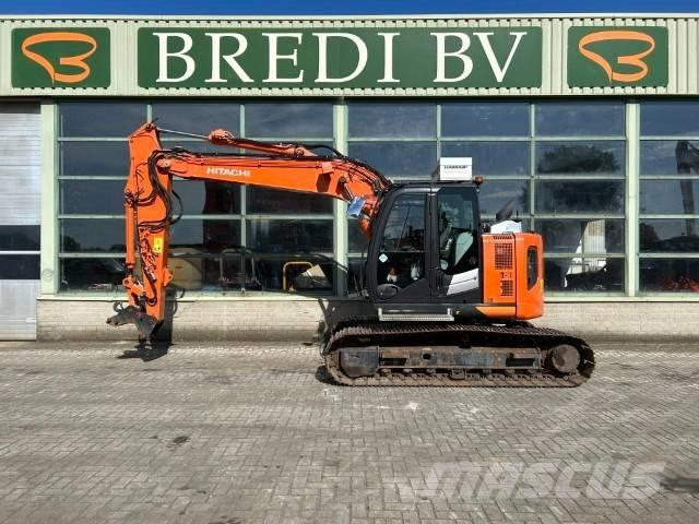 Hitachi ZX 135 US-6 Pelle sur chenilles