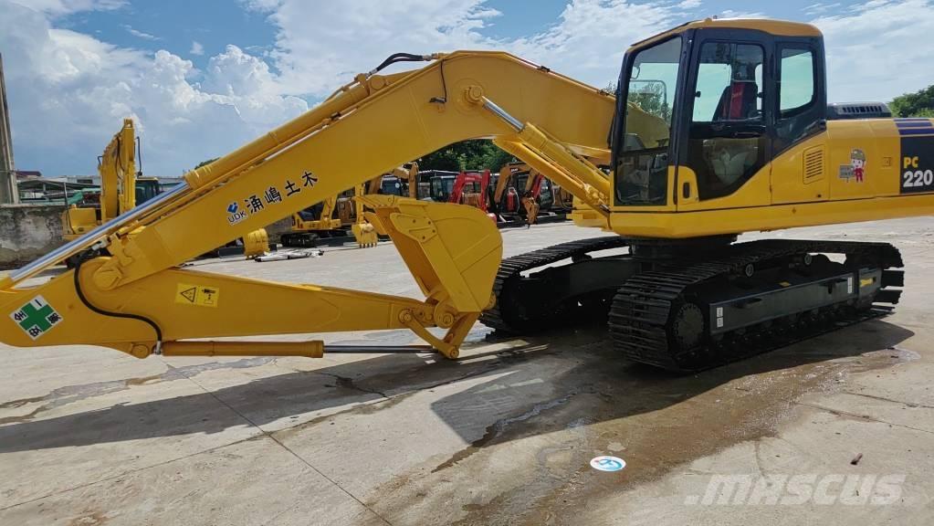 Komatsu PC 220-7 Pelle sur chenilles