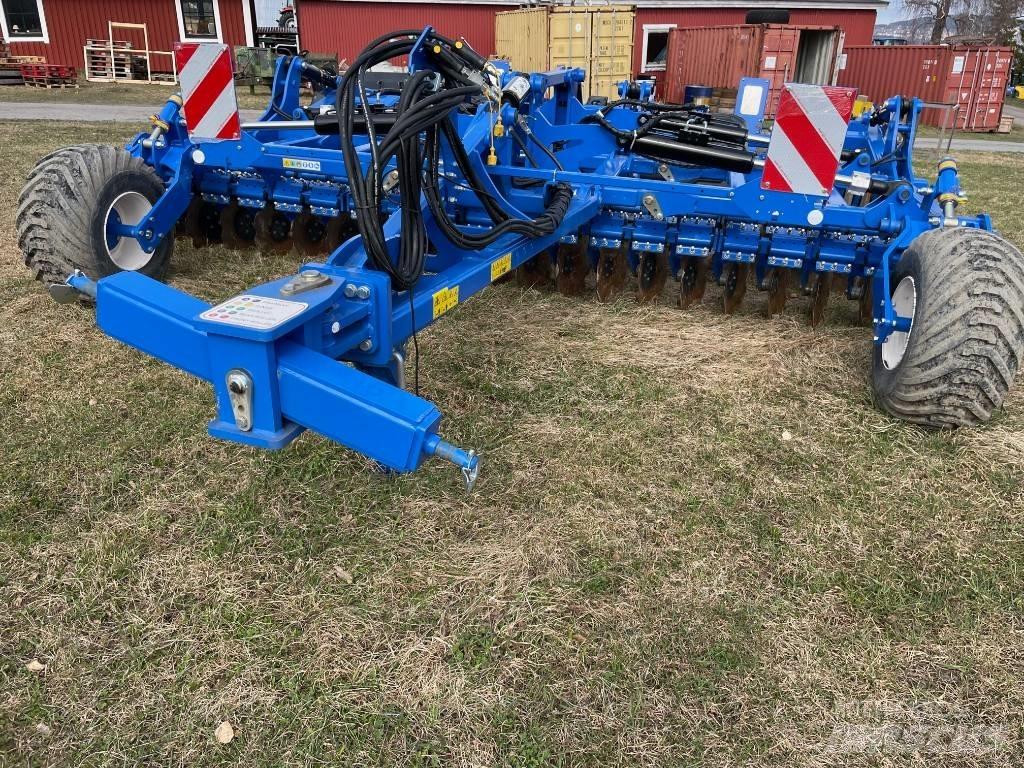 New Holland SDM 500T Crover crop