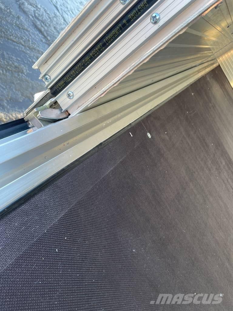 Volvo FM 330 Camion Fourgon