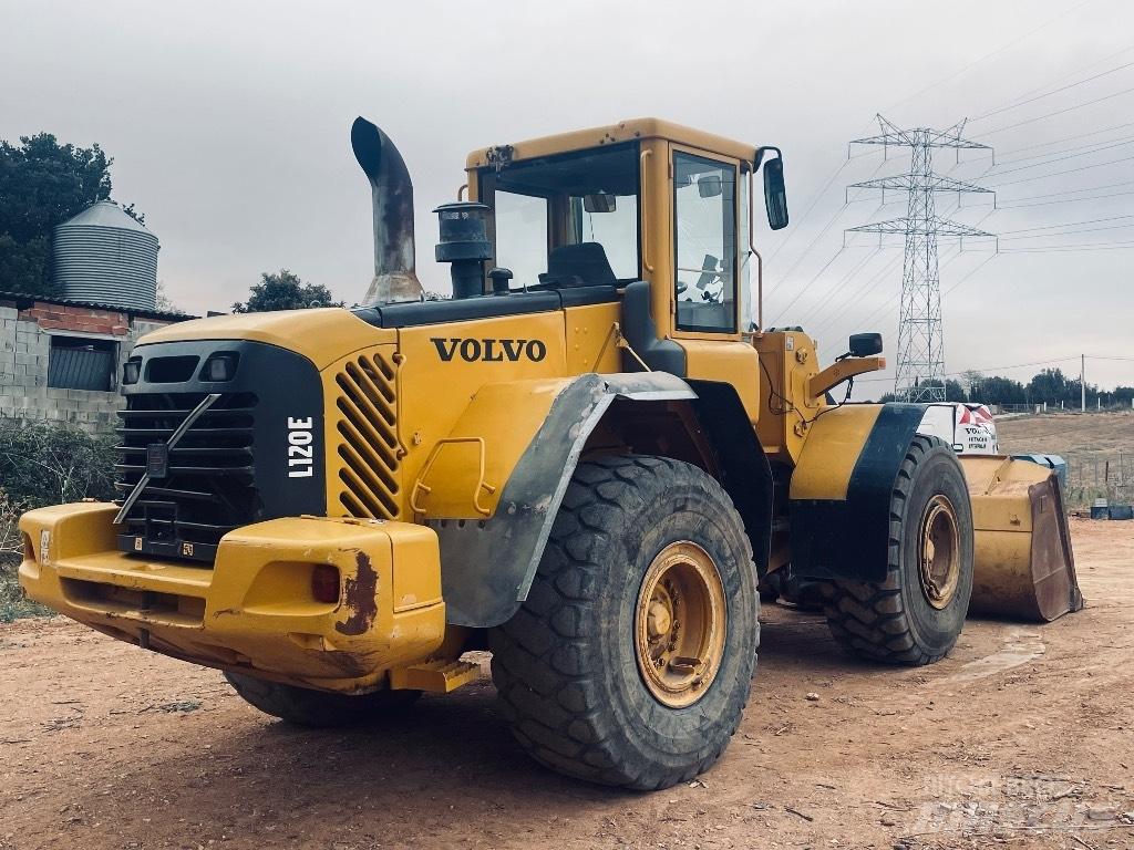 Volvo L120E Chargeuse sur pneus