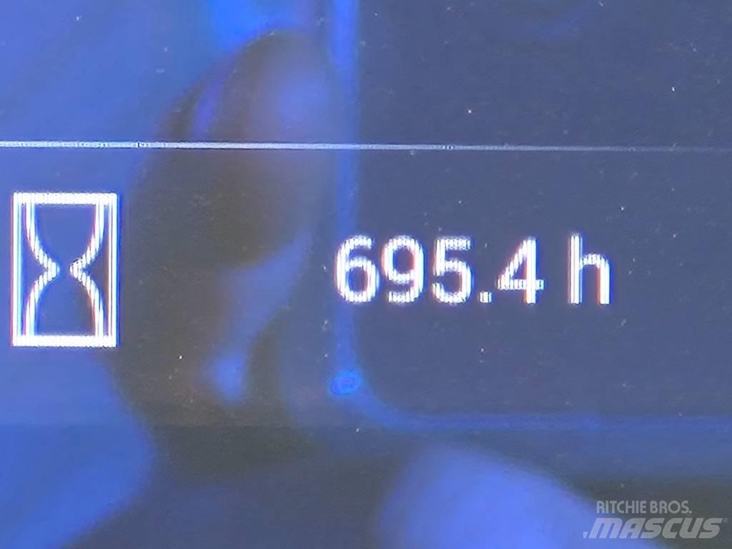 CASE 621 Chargeuse sur pneus