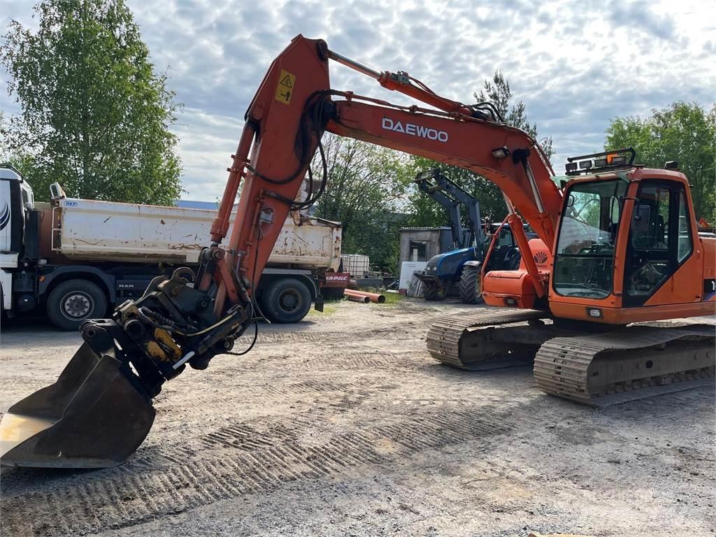 Daewoo S140 LC-V Pelle sur chenilles