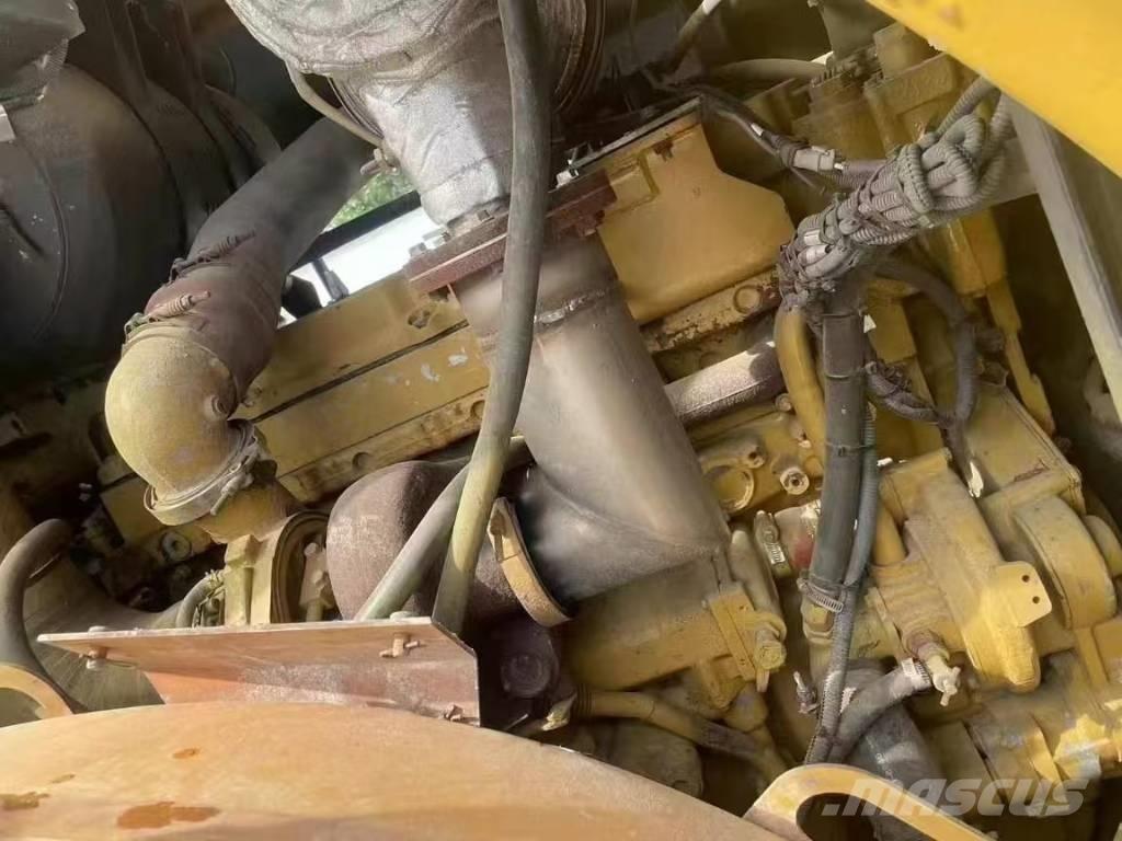 CAT 972 H Chargeuse sur pneus