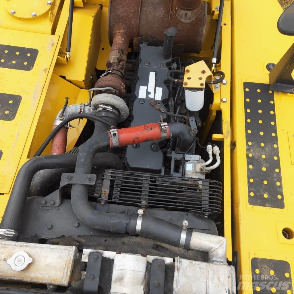Komatsu PC200-8 Pelle sur chenilles