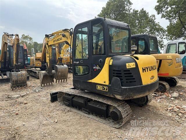 Hyundai R60-7 Pelle sur chenilles
