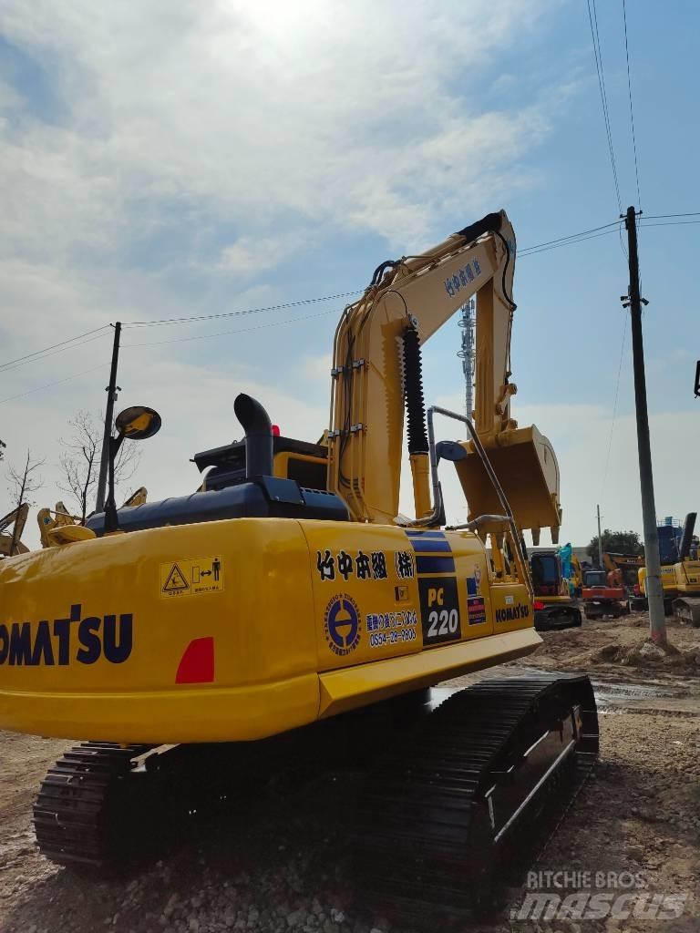 Komatsu PC 220 Pelle sur chenilles