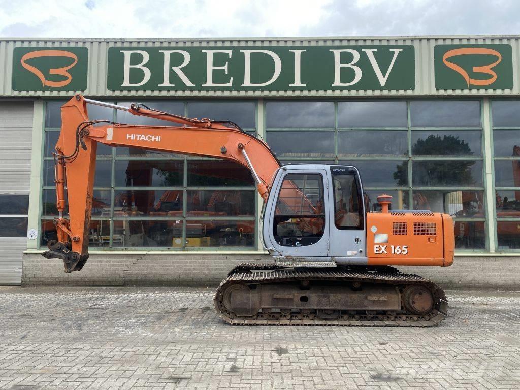 Hitachi EX 150 LC Pelle sur chenilles