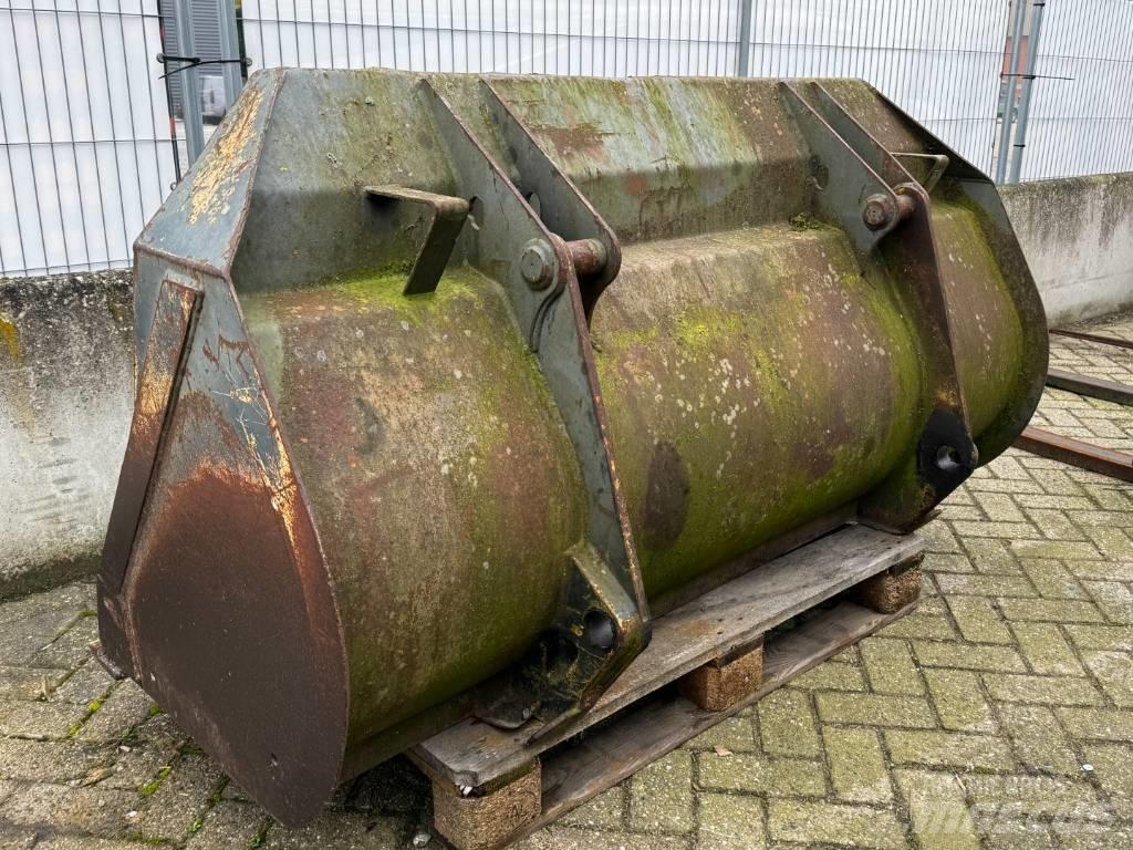Schaeff SKL833 Chargeuse sur pneus