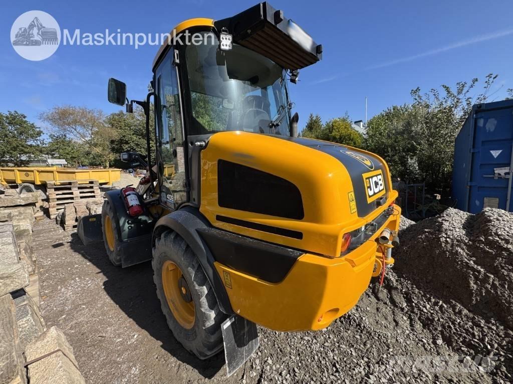 JCB 409 Chargeuse sur pneus