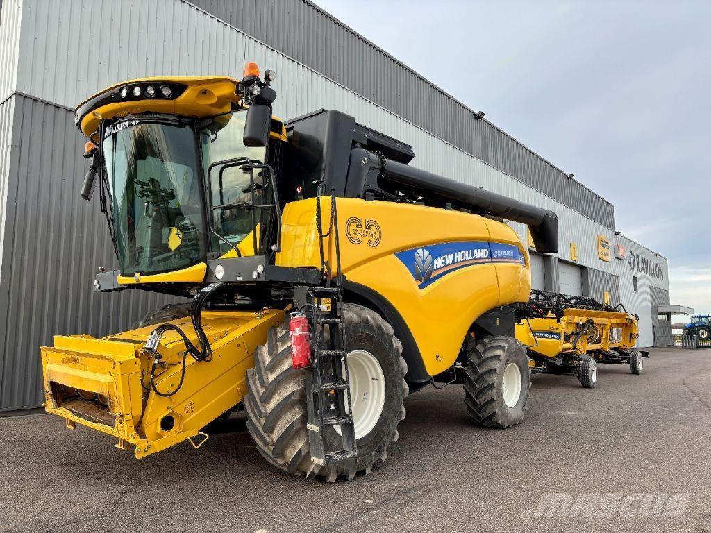 New Holland CH7.70 Moissonneuse batteuse