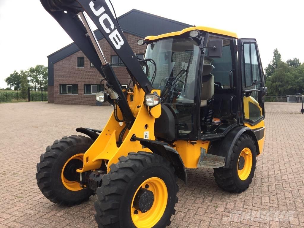 JCB 406 Chargeuse sur pneus