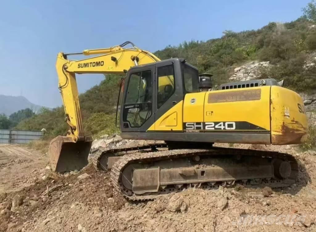 Sumitomo SH 240 LC Pelle sur chenilles