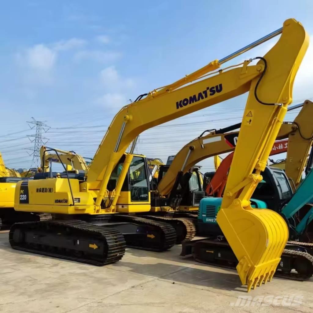 Komatsu PC 220 Pelle sur chenilles