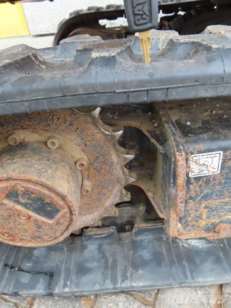 CAT 301.7 D Mini pelle < 7t