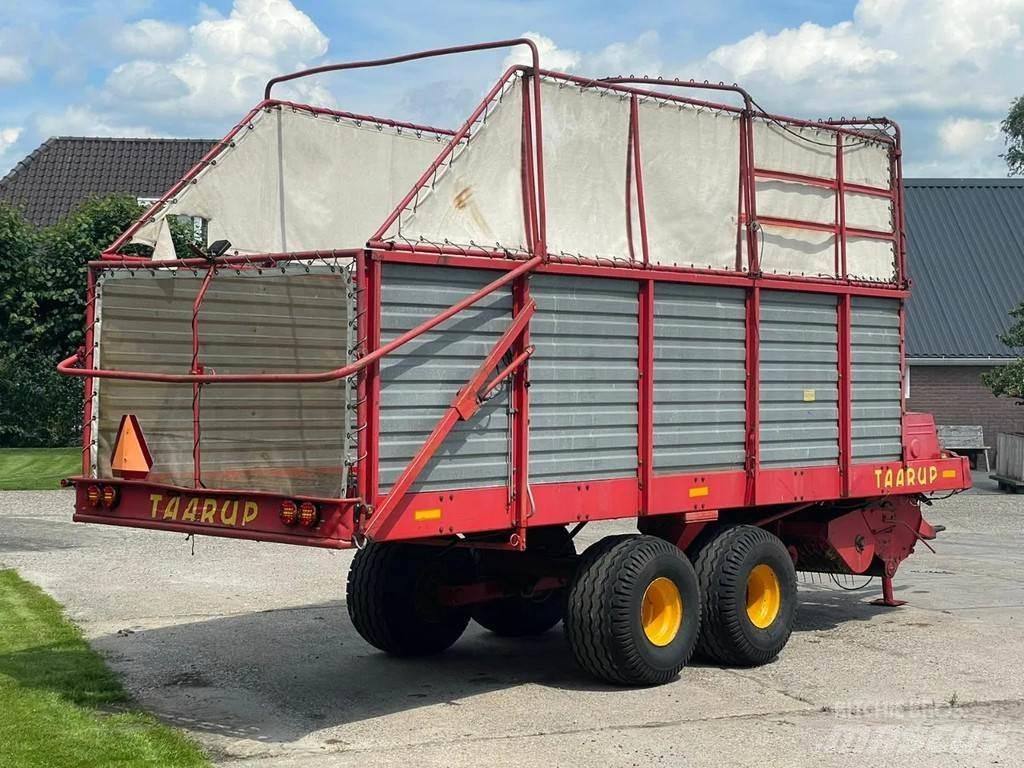 Taarup 1030 Ensileuse automotrice
