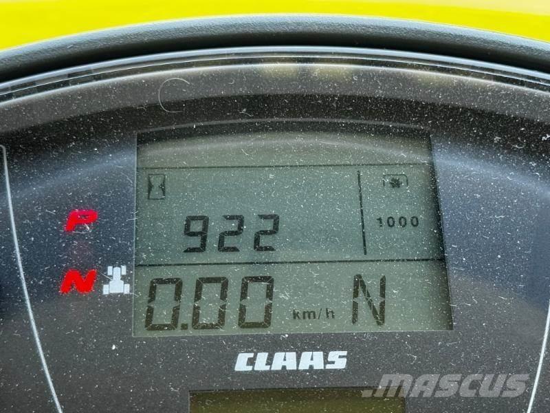CLAAS AXION 870 Tracteur