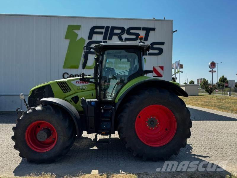 CLAAS AXION 870 Tracteur