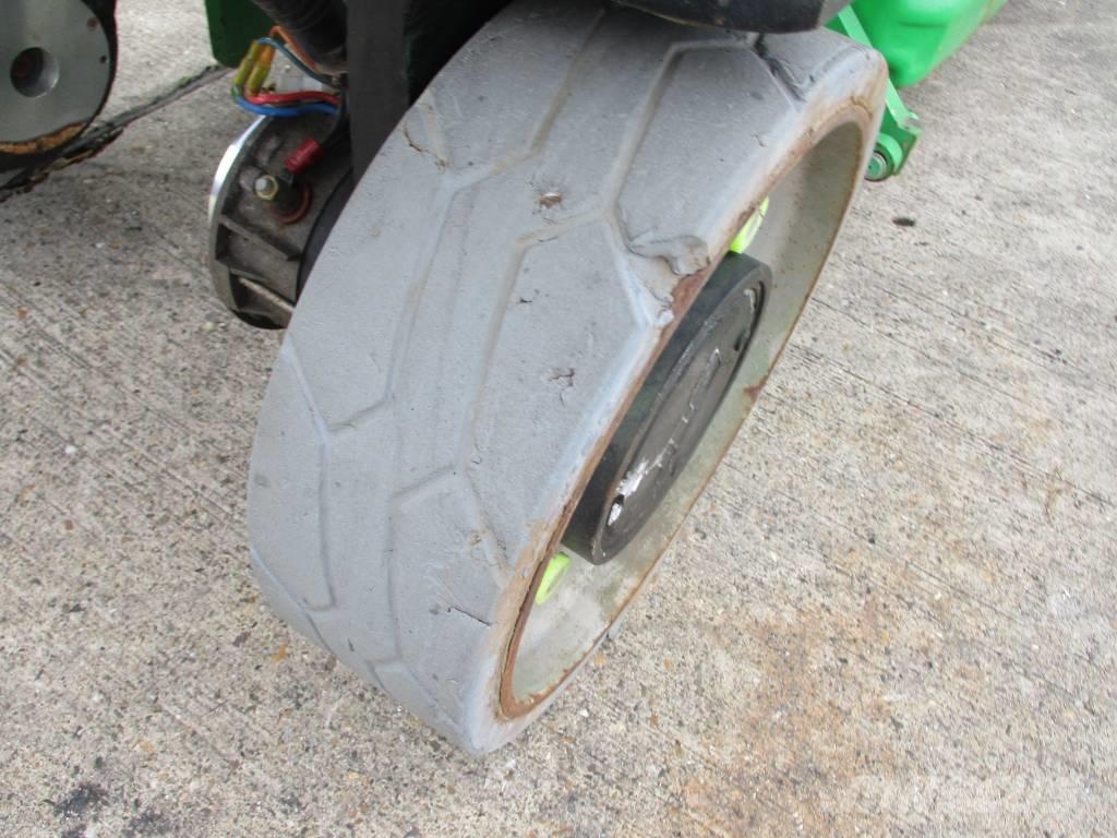 JLG 2632 ES (983) Nacelle ciseaux