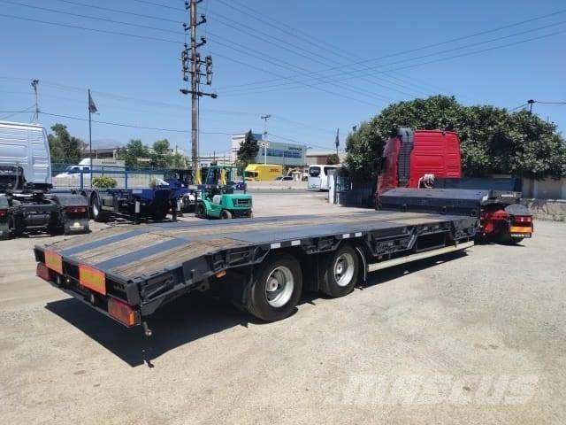 Fliegl 2 axles Semi remorque surbaissée