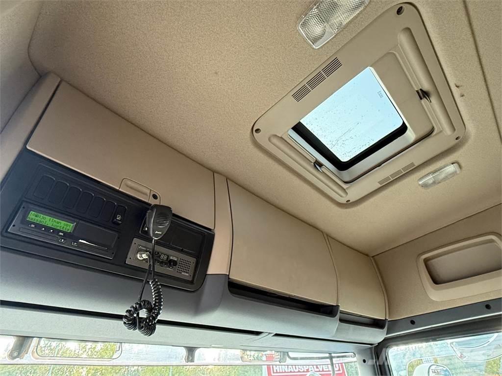 Scania R 500 Camion plateau ridelle avec grue