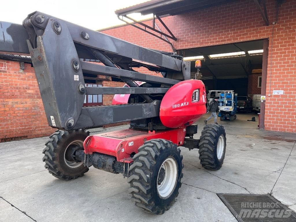 Manitou 180 ATJ Nacelles articulées