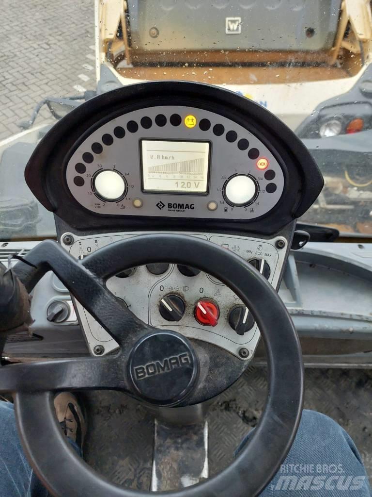 Bomag BW 161 AD-5 Rouleaux tandem