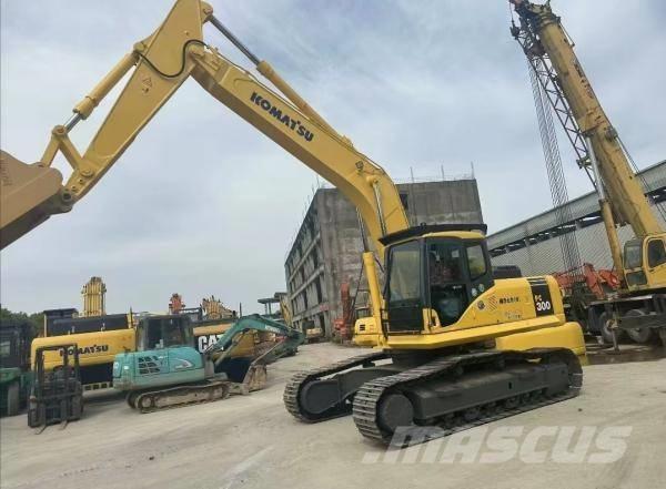 Komatsu PC 300 Pelle sur chenilles